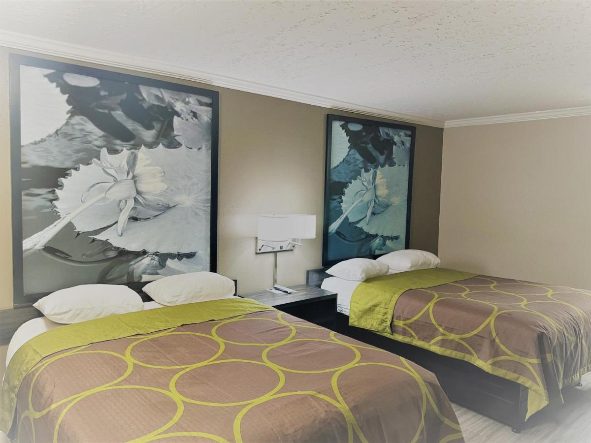 Super 8 by Wyndham Picayune Bagian luar foto